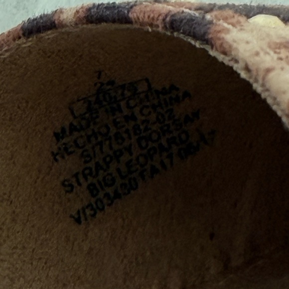 Old Navy Strappy Dorsay Leopard Flats - Picture 6 of 7